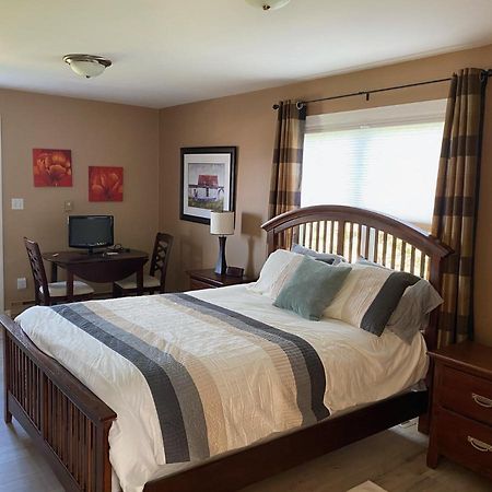 Rocky Harbour Oceanfront Villa Exterior foto