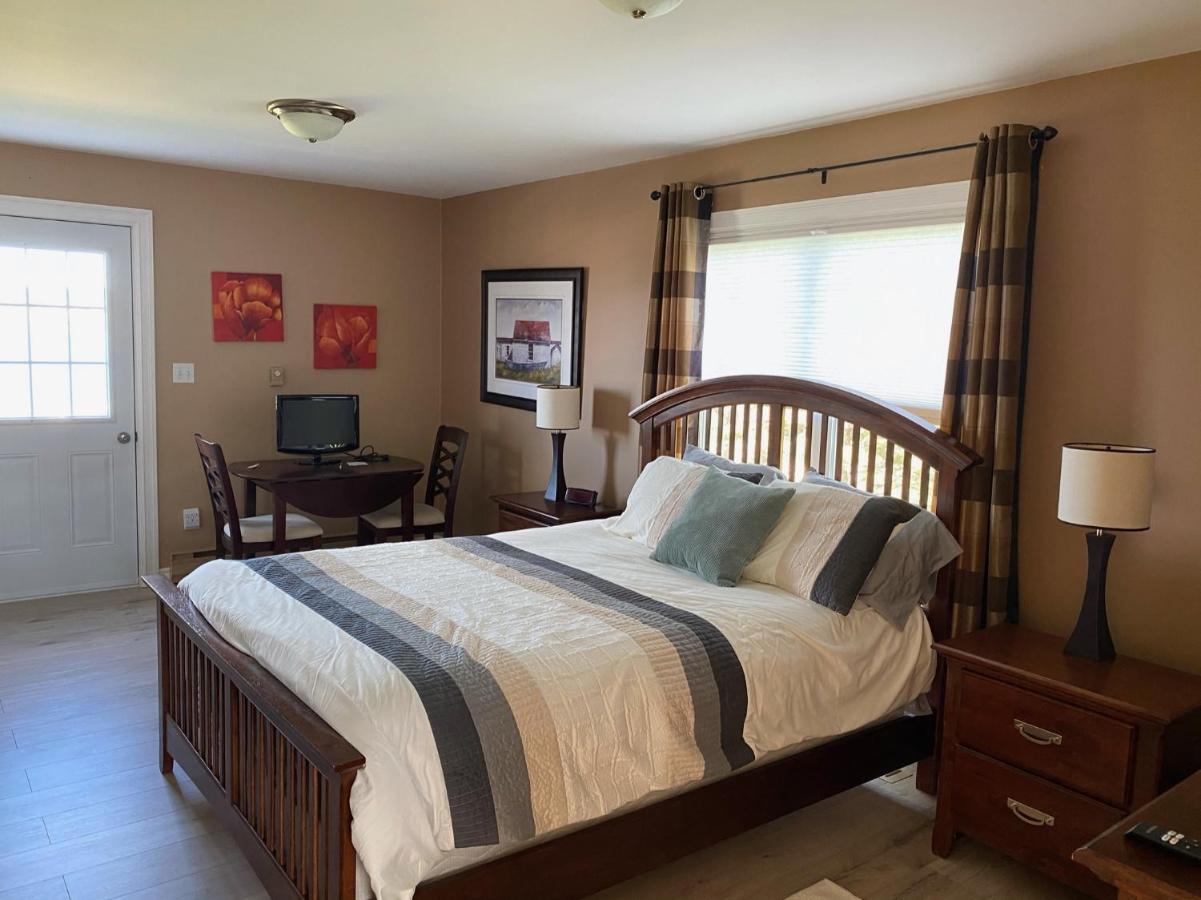 Rocky Harbour Oceanfront Villa Exterior foto
