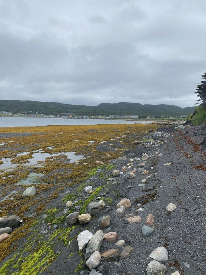 Rocky Harbour Oceanfront Villa Exterior foto